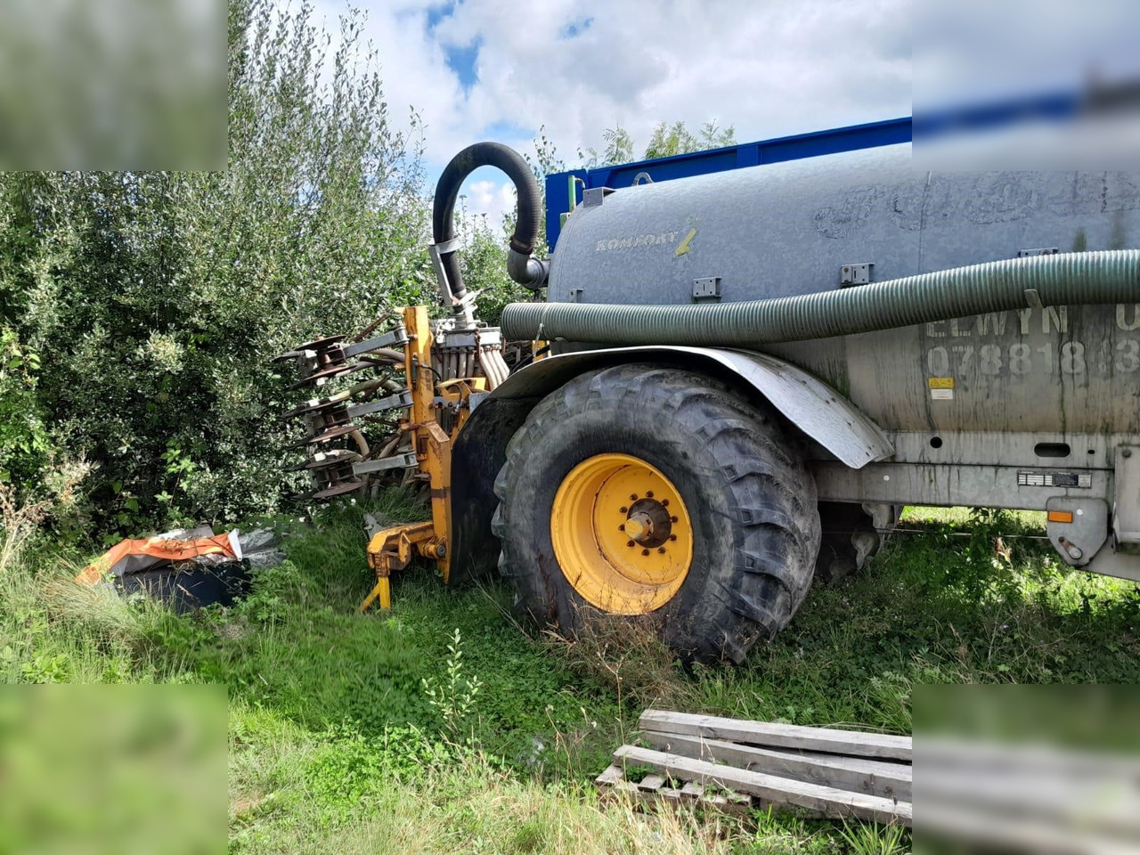 2006 JOSKIN KOMFORT 2 10000S - Κοπροδιανομέας υγρής κοπριάς: φωτογραφία 2 2006 JOSKIN KOMFORT 2 10000S - Κοπροδιανομέας υγρής κοπριάς: φωτογραφία 2