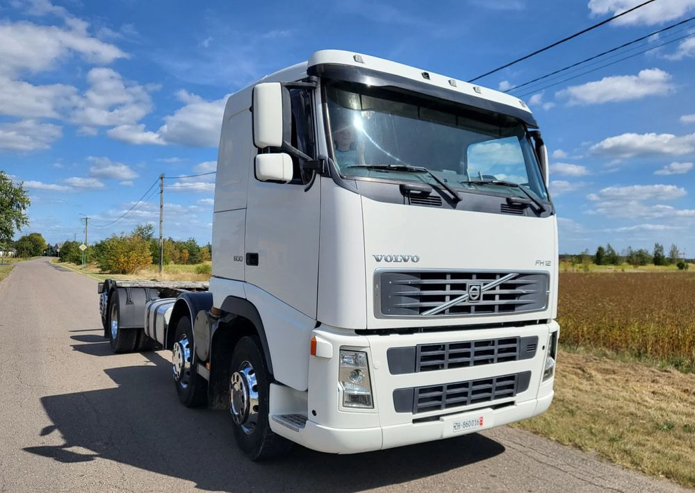 Volvo FH 500 8x2 - Φορτηγό σασί: φωτογραφία 2 Volvo FH 500 8x2 - Φορτηγό σασί: φωτογραφία 2