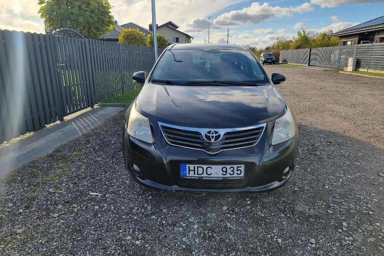 Toyota Avensis - Station wagon: φωτογραφία 3 Toyota Avensis - Station wagon: φωτογραφία 3