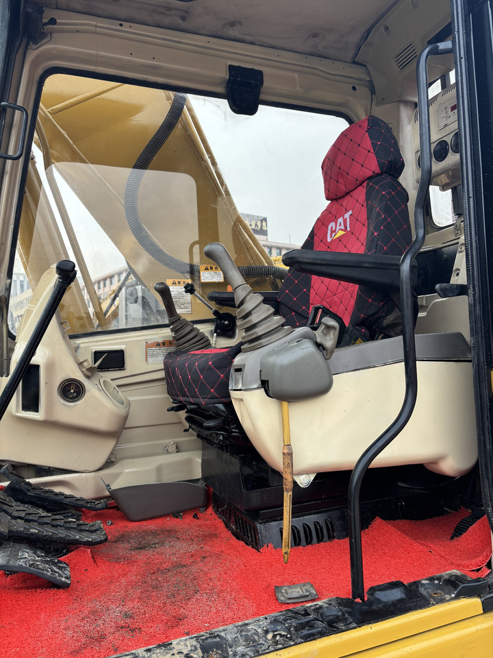 CATERPILLAR 320BL used excavator low price for sale - Ερπυστριοφόρος εκσκαφέας: φωτογραφία 5 CATERPILLAR 320BL used excavator low price for sale - Ερπυστριοφόρος εκσκαφέας: φωτογραφία 5