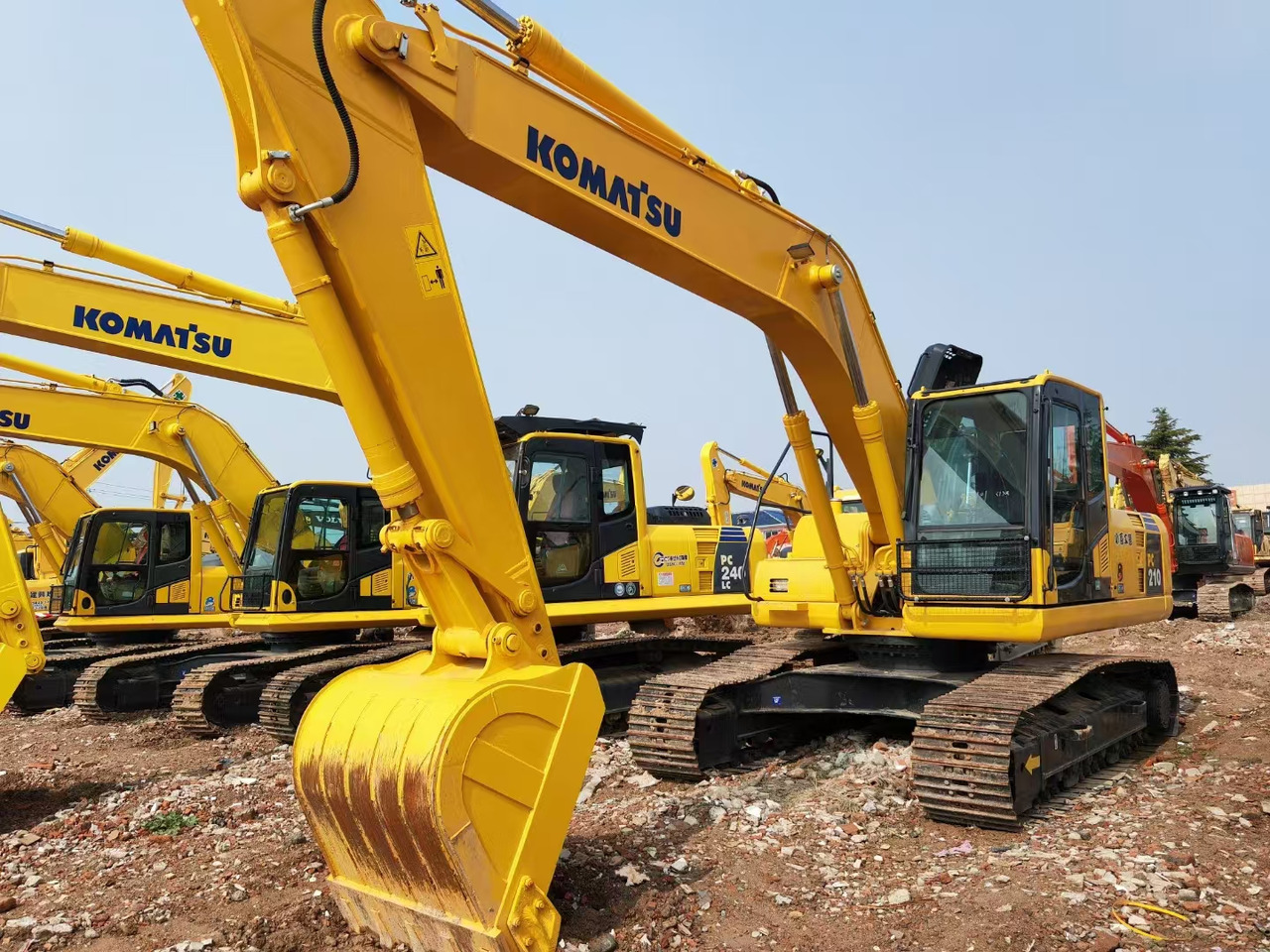 KOMATSU pc210-8 used crawler excavator japan brand hot sale - Ερπυστριοφόρος εκσκαφέας: φωτογραφία 3 KOMATSU pc210-8 used crawler excavator japan brand hot sale - Ερπυστριοφόρος εκσκαφέας: φωτογραφία 3