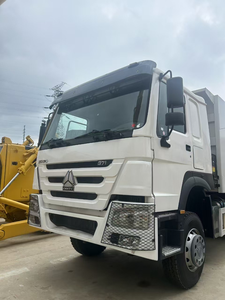 SINOTRUK howo 371 6x4 dump truck - Ανατρεπόμενο όχημα: φωτογραφία 5 SINOTRUK howo 371 6x4 dump truck - Ανατρεπόμενο όχημα: φωτογραφία 5