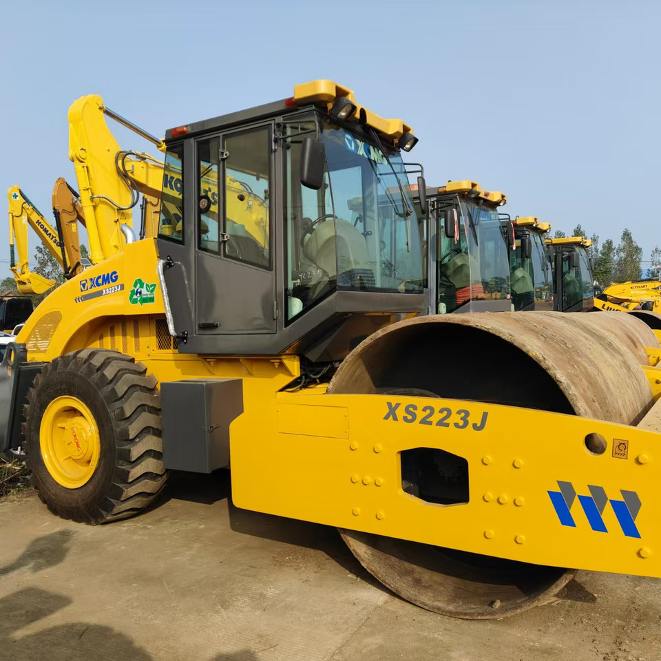 XCMG XS223J used road roller low hours factory price - Οδοστρωτήρες: φωτογραφία 1 XCMG XS223J used road roller low hours factory price - Οδοστρωτήρες: φωτογραφία 1