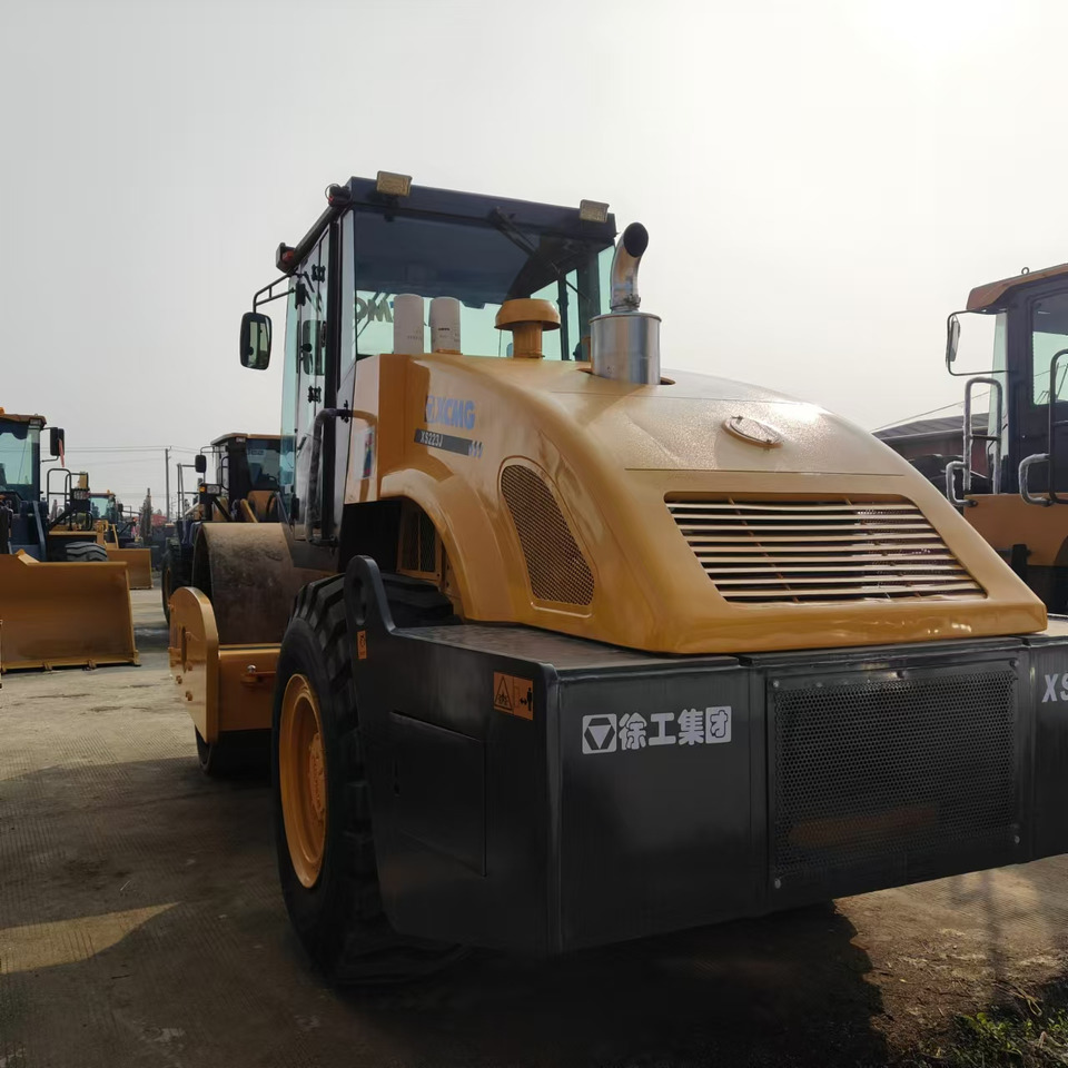 XCMG XS223J used road roller low hours factory price - Οδοστρωτήρες: φωτογραφία 2 XCMG XS223J used road roller low hours factory price - Οδοστρωτήρες: φωτογραφία 2