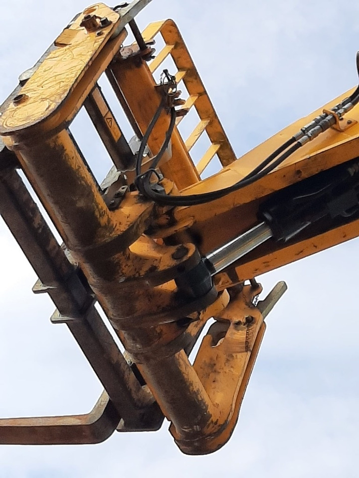 JCB 540-140 - Τηλεσκοπικός φορτωτής: φωτογραφία 3 JCB 540-140 - Τηλεσκοπικός φορτωτής: φωτογραφία 3