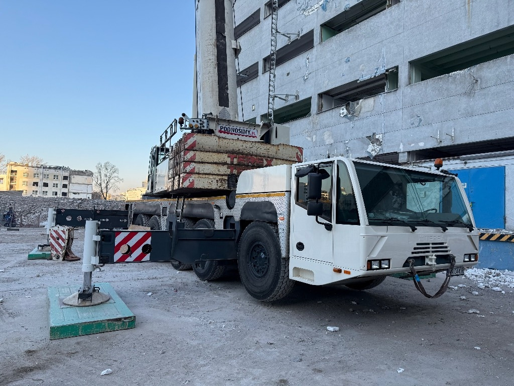 Demag AC 200-1 - Γερανός παντός εδάφους: φωτογραφία 1 Demag AC 200-1 - Γερανός παντός εδάφους: φωτογραφία 1