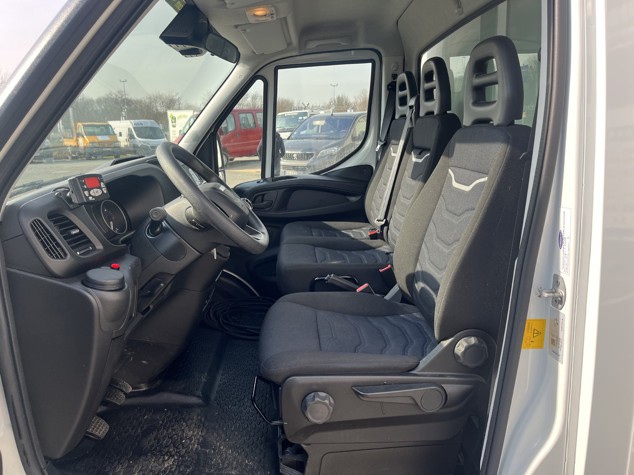 IVECO DAILY 35S14 FRIGORIFIQUE FRCX - Επαγγελματικό αυτοκίνητο ψυγείο: φωτογραφία 5 IVECO DAILY 35S14 FRIGORIFIQUE FRCX - Επαγγελματικό αυτοκίνητο ψυγείο: φωτογραφία 5