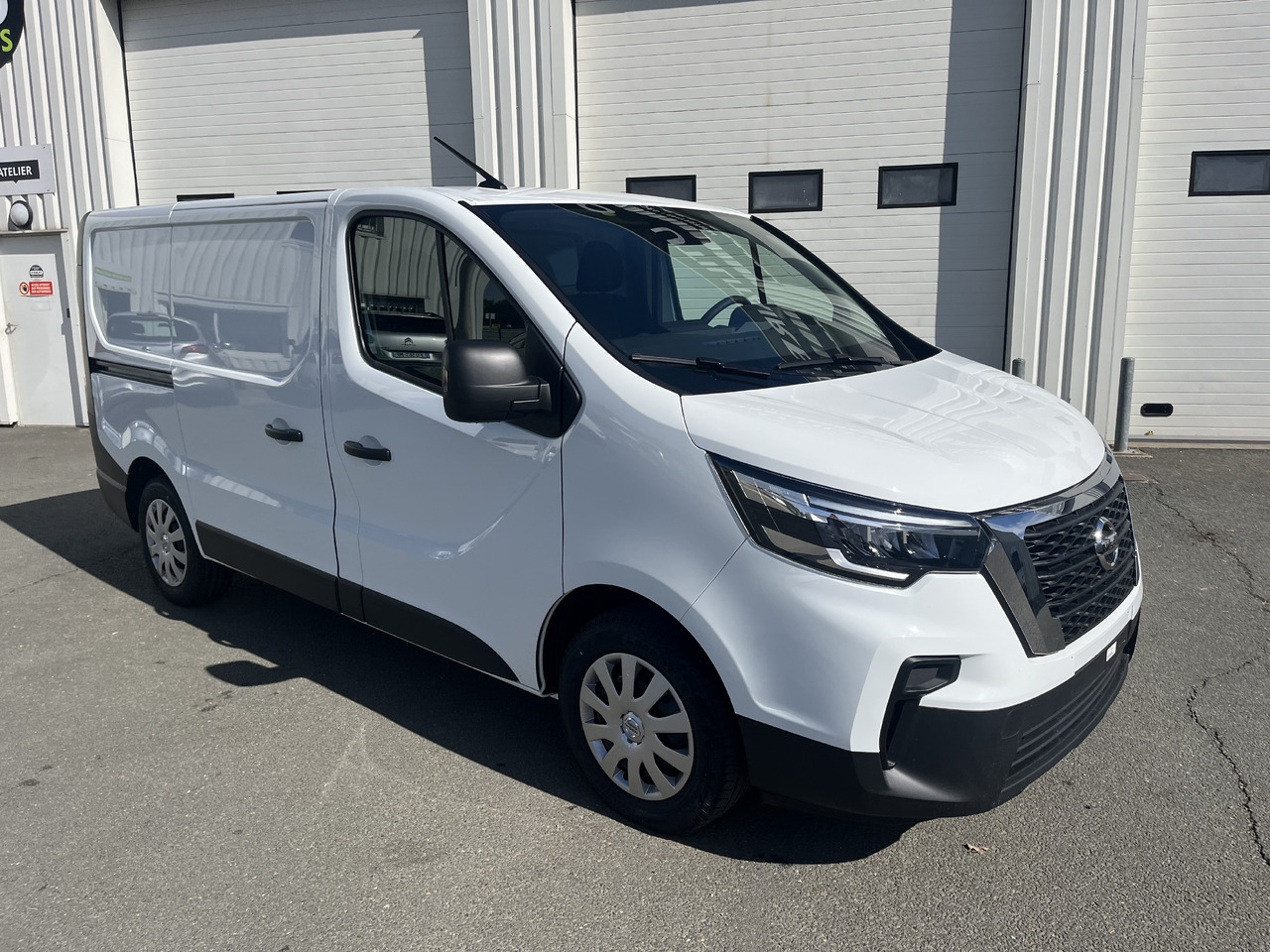 NISSAN Primastar NV300 2.0DCI130 Acenta L1H1 - Βαν: φωτογραφία 1 NISSAN Primastar NV300 2.0DCI130 Acenta L1H1 - Βαν: φωτογραφία 1