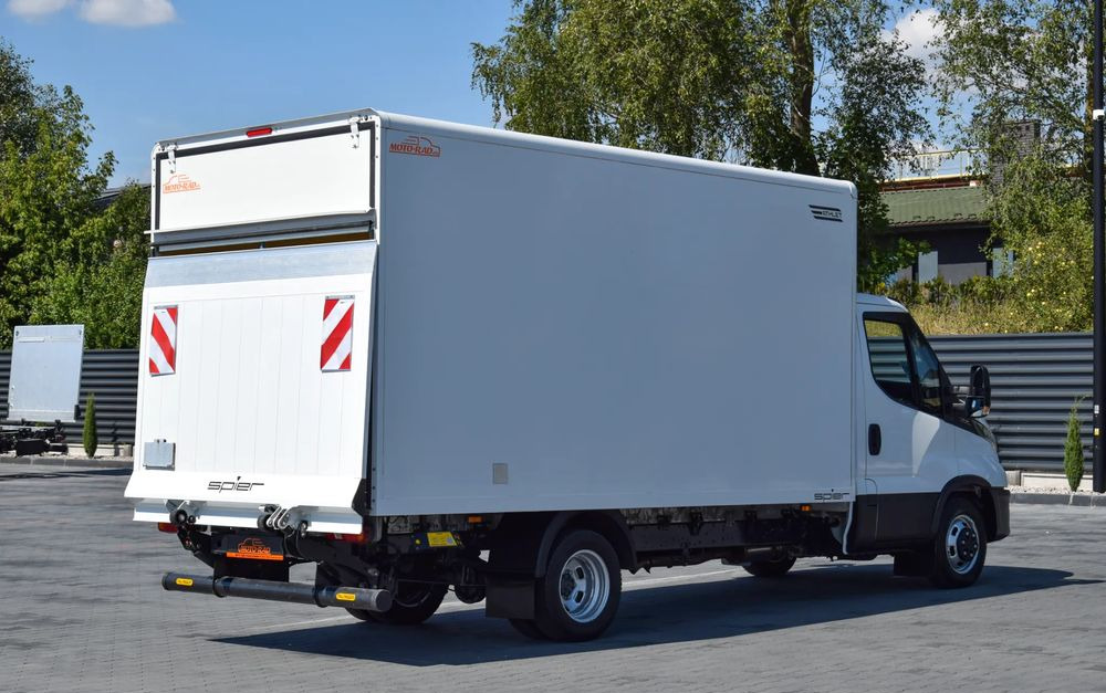 Iveco DAILY 35C16 / 2.3 - 160 KM / 3 OSOBY / DO 3,5 TONY / KONTENER / DOSTAWCZE / WINDA PALFINGER / KLIMA / 2022 / SERWISOWANY / SPROWADZONY Z NIEMIEC - Επαγγελματικό αυτοκίνητο κόφα: φωτογραφία 5 Iveco DAILY 35C16 / 2.3 - 160 KM / 3 OSOBY / DO 3,5 TONY / KONTENER / DOSTAWCZE / WINDA PALFINGER / KLIMA / 2022 / SERWISOWANY / SPROWADZONY Z NIEMIEC - Επαγγελματικό αυτοκίνητο κόφα: φωτογραφία 5