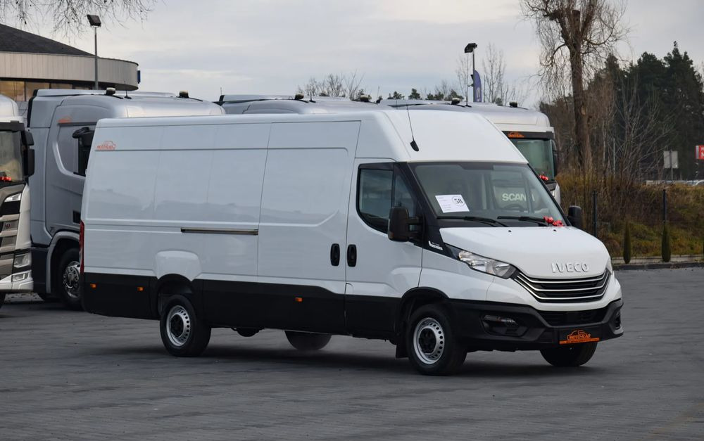 Iveco DAILY MAXI 35S14 / 2.3 - 140 KM / AUTOMAT HI-MATIC / NOWY MODEL / 3 OSOBY / DOSTAWCZE / BLASZAK / KAMERA COFANIA / TEMPOMAT / KLIMA / 2022 / SERWISOWANY / SPROWADZONY Z NIEMIEC - Βαν: φωτογραφία 3 Iveco DAILY MAXI 35S14 / 2.3 - 140 KM / AUTOMAT HI-MATIC / NOWY MODEL / 3 OSOBY / DOSTAWCZE / BLASZAK / KAMERA COFANIA / TEMPOMAT / KLIMA / 2022 / SERWISOWANY / SPROWADZONY Z NIEMIEC - Βαν: φωτογραφία 3