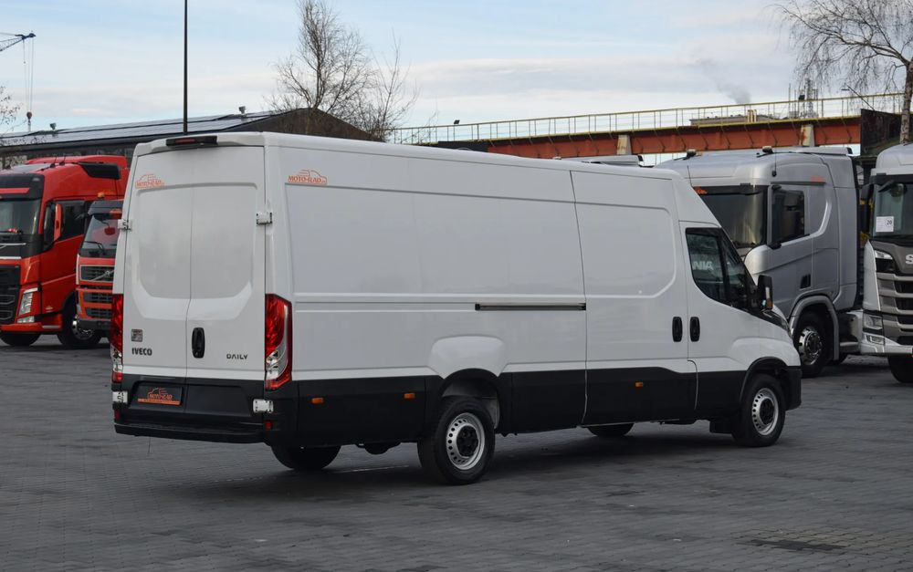 Iveco DAILY MAXI 35S14 / 2.3 - 140 KM / AUTOMAT HI-MATIC / NOWY MODEL / 3 OSOBY / DOSTAWCZE / BLASZAK / KAMERA COFANIA / TEMPOMAT / KLIMA / 2022 / SERWISOWANY / SPROWADZONY Z NIEMIEC - Βαν: φωτογραφία 5 Iveco DAILY MAXI 35S14 / 2.3 - 140 KM / AUTOMAT HI-MATIC / NOWY MODEL / 3 OSOBY / DOSTAWCZE / BLASZAK / KAMERA COFANIA / TEMPOMAT / KLIMA / 2022 / SERWISOWANY / SPROWADZONY Z NIEMIEC - Βαν: φωτογραφία 5