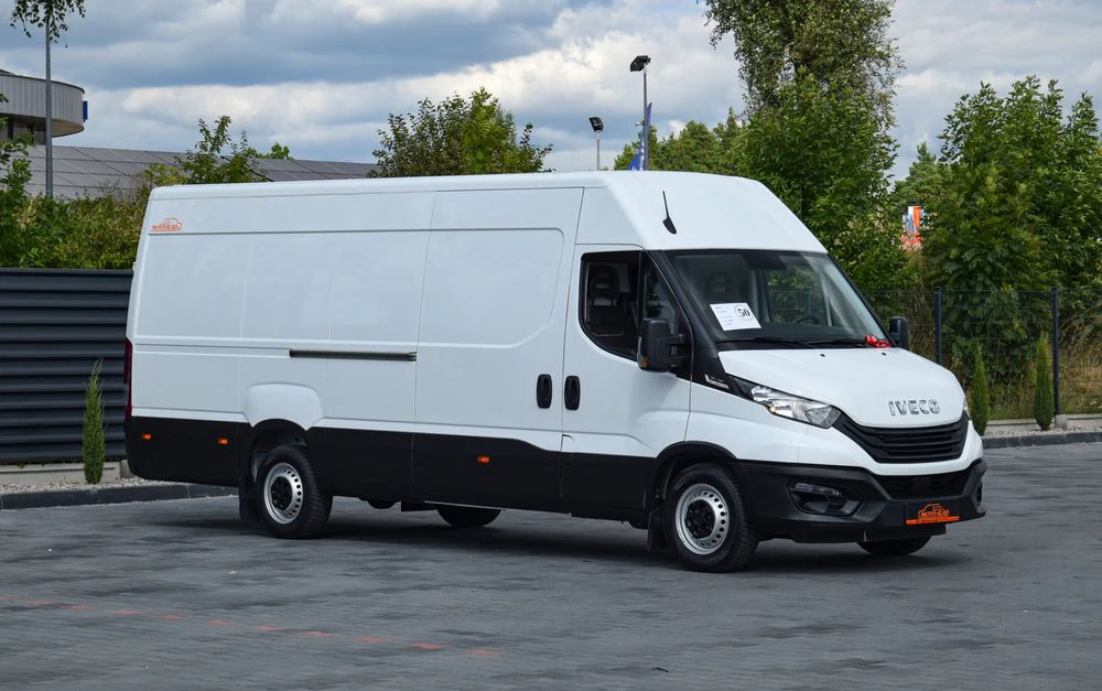 Iveco DAILY MAXI 35S16 / 2.3 - 160 KM / AUTOMAT HI-MATIC / NOWY MODEL / 3 OSOBY / DOSTAWCZE / BLASZAK / KLIMA / 2023 / SERWISOWANY / SPROWADZONY Z NIEMIEC - Βαν: φωτογραφία 3 Iveco DAILY MAXI 35S16 / 2.3 - 160 KM / AUTOMAT HI-MATIC / NOWY MODEL / 3 OSOBY / DOSTAWCZE / BLASZAK / KLIMA / 2023 / SERWISOWANY / SPROWADZONY Z NIEMIEC - Βαν: φωτογραφία 3