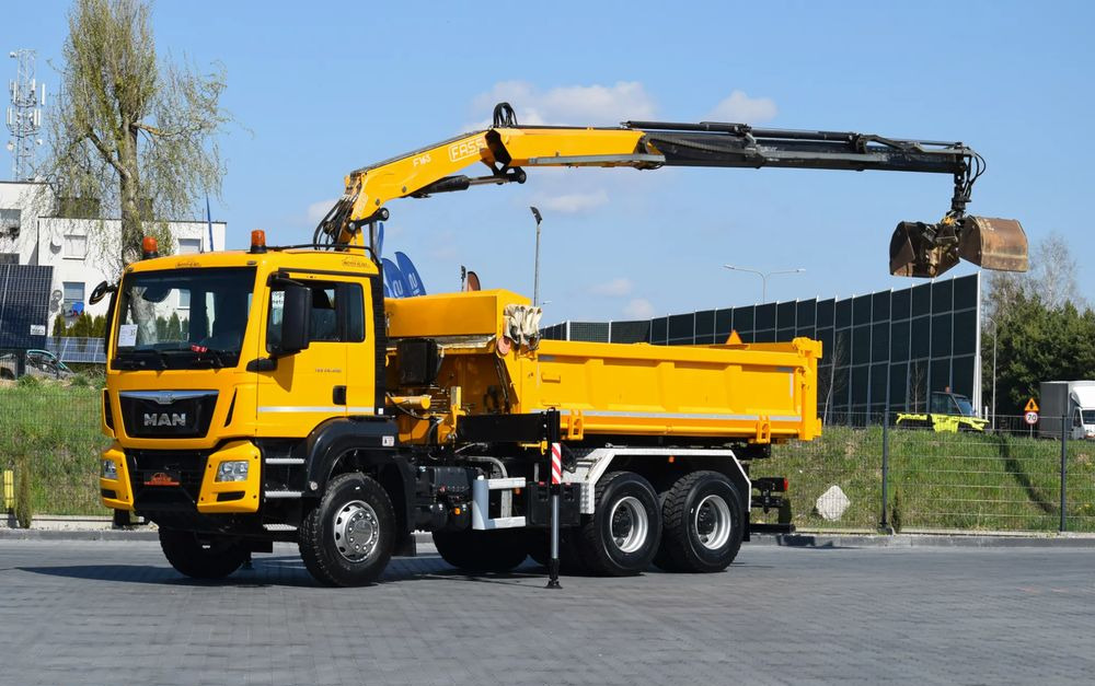 MAN TGS 26.400 / 6x4 / EURO 6 / UDT / HDS FASSI 165 / WYSUW x3 / ROTATOR / CHWYTAK / STEROWANIE RADIOWE / WZMOCNIONA RAMA / WYWROTKA / HYDROBURTA / AUTOMAT / 2017 / NOWE OPONY - 100% / NISKI PRZEBIEG - Φορτηγό ανατρεπόμενο, Φορτηγό με γερανό: φωτογραφία 1 MAN TGS 26.400 / 6x4 / EURO 6 / UDT / HDS FASSI 165 / WYSUW x3 / ROTATOR / CHWYTAK / STEROWANIE RADIOWE / WZMOCNIONA RAMA / WYWROTKA / HYDROBURTA / AUTOMAT / 2017 / NOWE OPONY - 100% / NISKI PRZEBIEG - Φορτηγό ανατρεπόμενο, Φορτηγό με γερανό: φωτογραφία 1