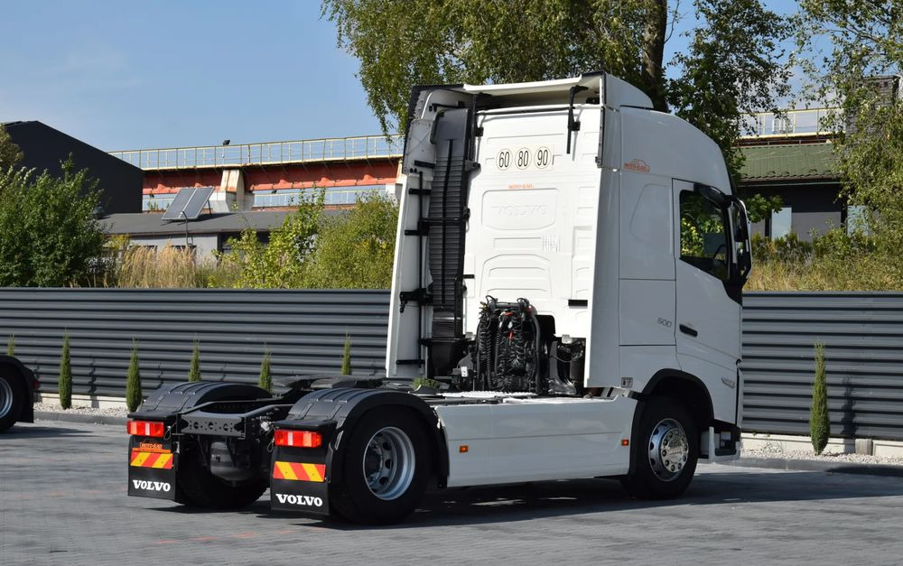 Volvo FH500 / EURO 6 / NOWY MODEL / KLIMATYZACJA POSTOJOWA / ACC / LEDY / 2 ZBIORNIKI PALIWA / FULL SPILERY / 2022 / SERWISOWANY / SPROWADZONY - Τράκτορας: φωτογραφία 5 Volvo FH500 / EURO 6 / NOWY MODEL / KLIMATYZACJA POSTOJOWA / ACC / LEDY / 2 ZBIORNIKI PALIWA / FULL SPILERY / 2022 / SERWISOWANY / SPROWADZONY - Τράκτορας: φωτογραφία 5