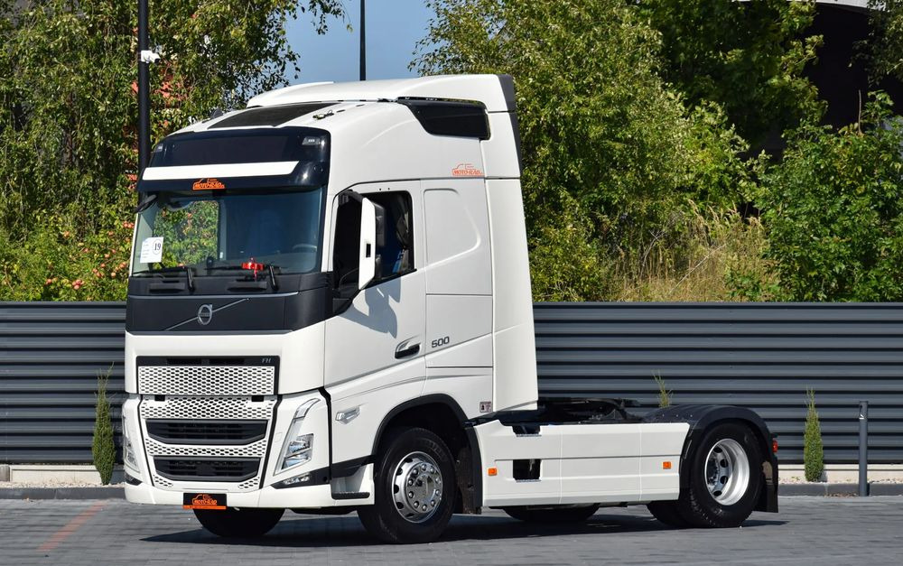 Volvo FH500 / EURO 6 / NOWY MODEL / KLIMATYZACJA POSTOJOWA / ACC / LEDY / 2 ZBIORNIKI PALIWA / FULL SPILERY / 2022 / SERWISOWANY / SPROWADZONY - Τράκτορας: φωτογραφία 1 Volvo FH500 / EURO 6 / NOWY MODEL / KLIMATYZACJA POSTOJOWA / ACC / LEDY / 2 ZBIORNIKI PALIWA / FULL SPILERY / 2022 / SERWISOWANY / SPROWADZONY - Τράκτορας: φωτογραφία 1