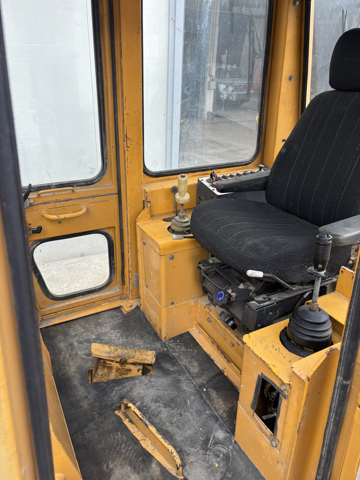 LIEBHERR PR 711 - Μπουλντόζα: φωτογραφία 5 LIEBHERR PR 711 - Μπουλντόζα: φωτογραφία 5