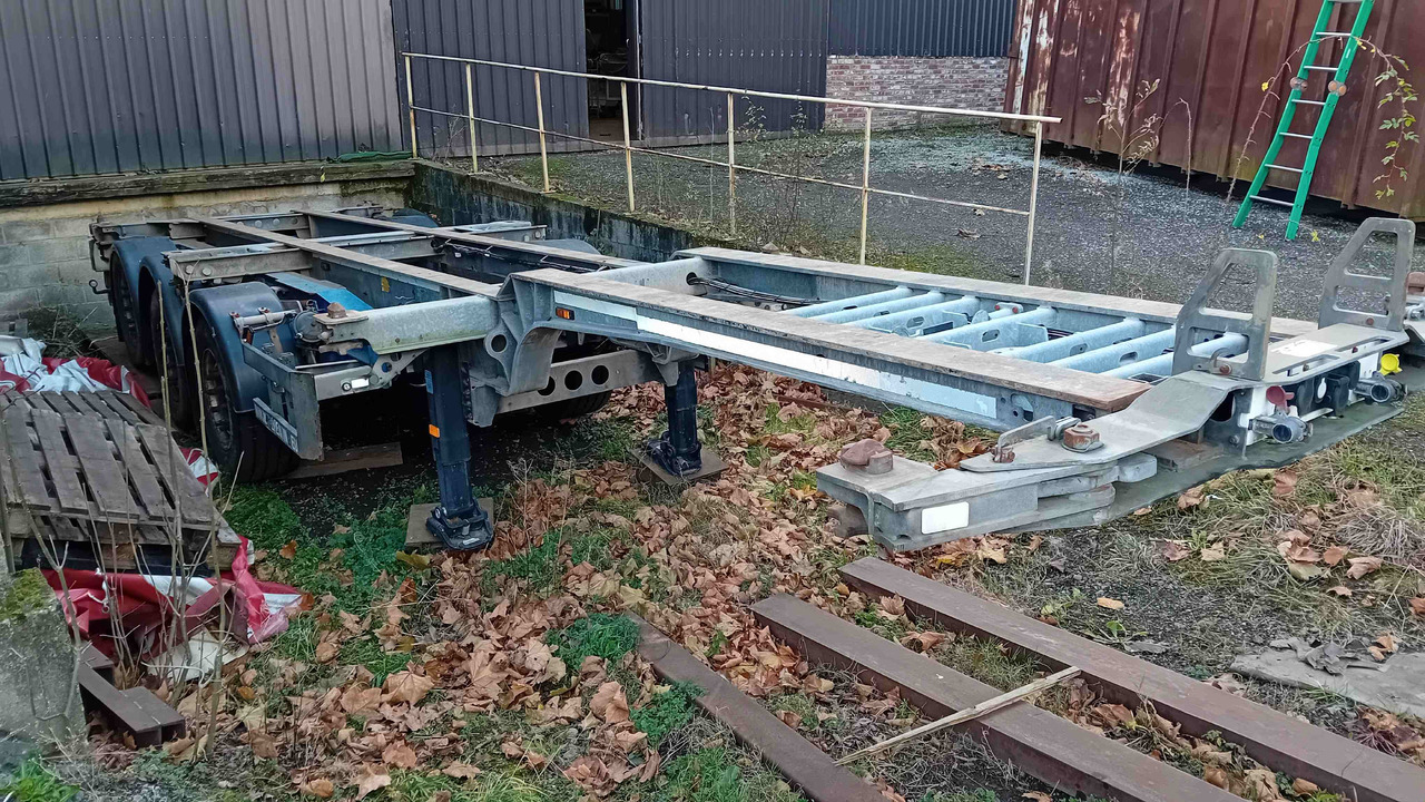 SCHMITZ CARGOBULL châssis porte-conteneur semi-remorque Os - type SGF*3 - adaptable pour conteneur 20' et 40' - Επικαθήμενο μεταφοράς εμπορευματοκιβωτίων/ Κινητό αμάξωμα: φωτογραφία 1 SCHMITZ CARGOBULL châssis porte-conteneur semi-remorque Os - type SGF*3 - adaptable pour conteneur 20' et 40' - Επικαθήμενο μεταφοράς εμπορευματοκιβωτίων/ Κινητό αμάξωμα: φωτογραφία 1