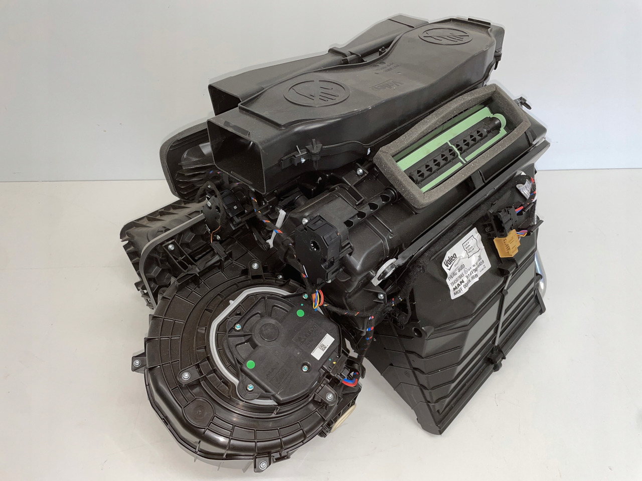 NAGRZEWNICA MAN TG3 TGX 3 TGX-3 81619006459 - Μοτέρ καλοριφέρ για Φορτηγό: φωτογραφία 1 NAGRZEWNICA MAN TG3 TGX 3 TGX-3 81619006459 - Μοτέρ καλοριφέρ για Φορτηγό: φωτογραφία 1