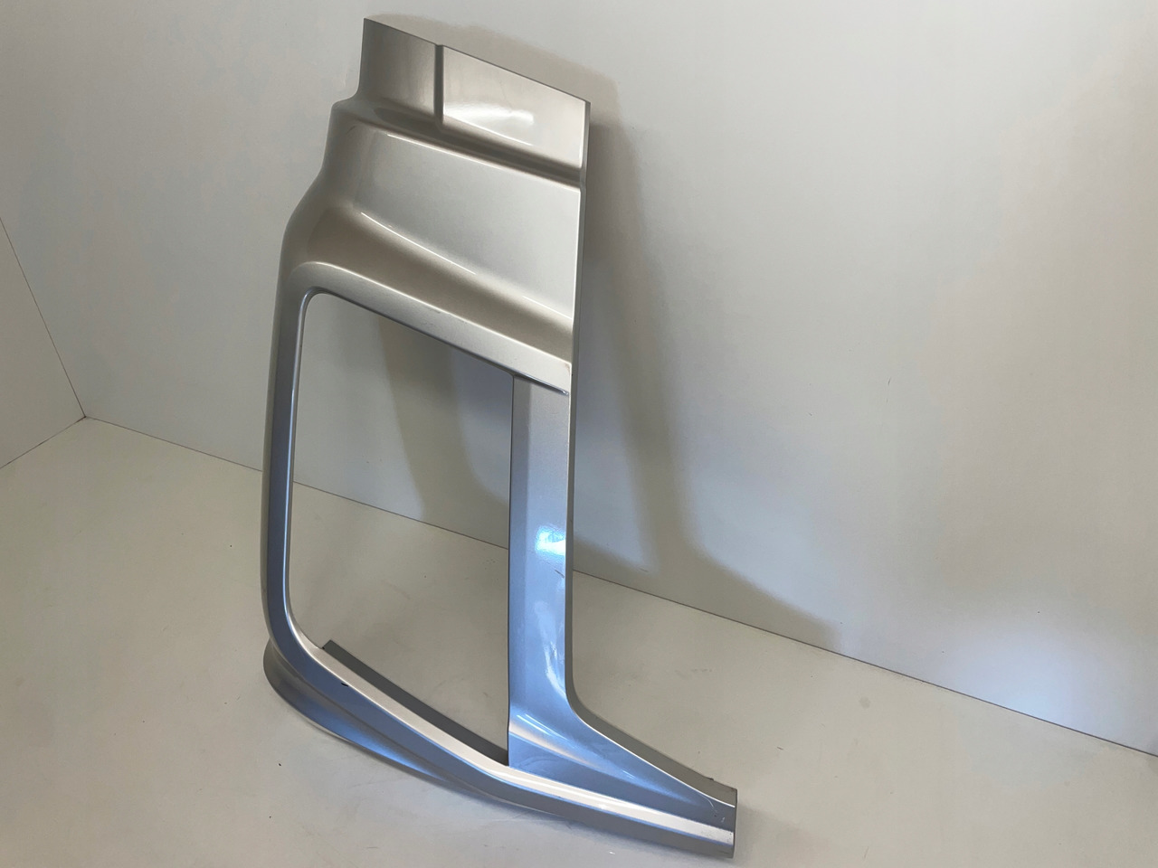 PRAWA OSŁONA OKULAR ZDERZAK FORD F-MAX JC46-17E950-A - Προφυλακτήρας για Φορτηγό: φωτογραφία 3 PRAWA OSŁONA OKULAR ZDERZAK FORD F-MAX JC46-17E950-A - Προφυλακτήρας για Φορτηγό: φωτογραφία 3