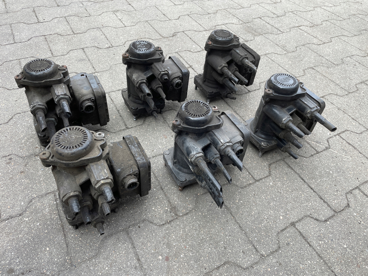 ZAWÓR EUROPA MODULATOR EBS MAN TGA TGS TGX 81523016213 - Βαλβίδα φρένων για Φορτηγό: φωτογραφία 4 ZAWÓR EUROPA MODULATOR EBS MAN TGA TGS TGX 81523016213 - Βαλβίδα φρένων για Φορτηγό: φωτογραφία 4