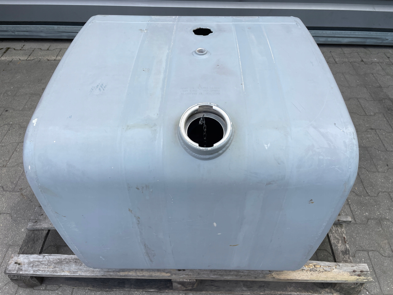 ZBIORNIK PALIWA MAN TGA TGX TGS 250 L 81122015653 - Ρεζερβουάρ καυσίμου για Φορτηγό: φωτογραφία 1 ZBIORNIK PALIWA MAN TGA TGX TGS 250 L 81122015653 - Ρεζερβουάρ καυσίμου για Φορτηγό: φωτογραφία 1