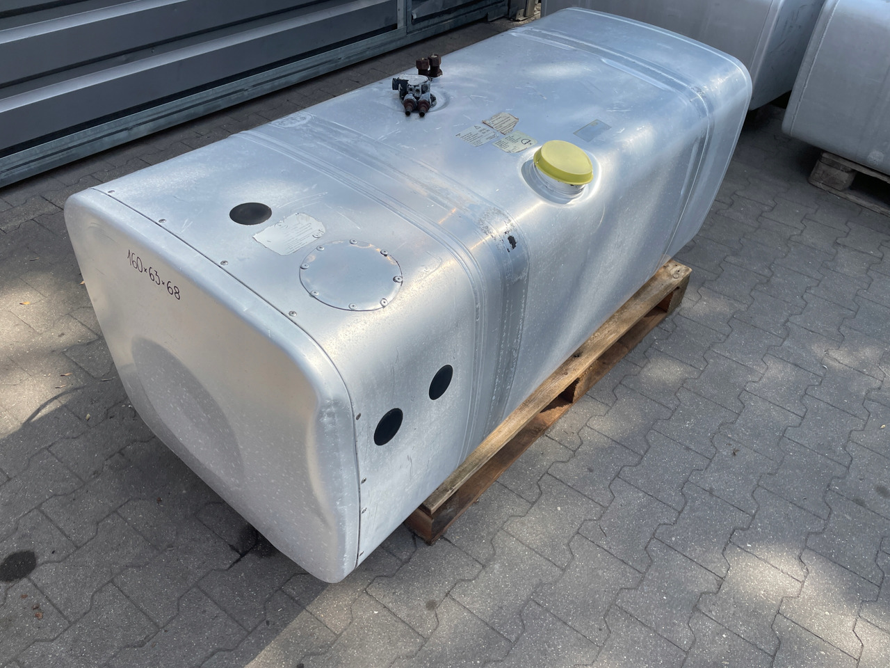 ZBIORNIK PALIWA MAN TGA TGX TGS 480L 75 AB 81122016491 - Ρεζερβουάρ καυσίμου για Φορτηγό: φωτογραφία 2 ZBIORNIK PALIWA MAN TGA TGX TGS 480L 75 AB 81122016491 - Ρεζερβουάρ καυσίμου για Φορτηγό: φωτογραφία 2