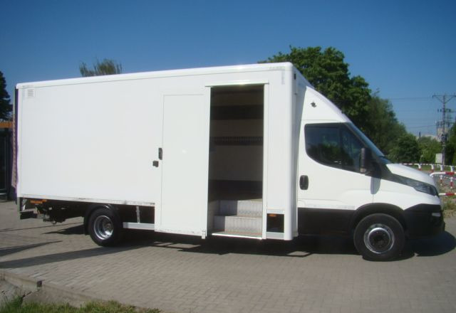 Iveco DAILY 70 C 18 3.0TDI 5.45M WINDA 1000KG - Φορτηγό κόφα: φωτογραφία 4 Iveco DAILY 70 C 18 3.0TDI 5.45M WINDA 1000KG - Φορτηγό κόφα: φωτογραφία 4