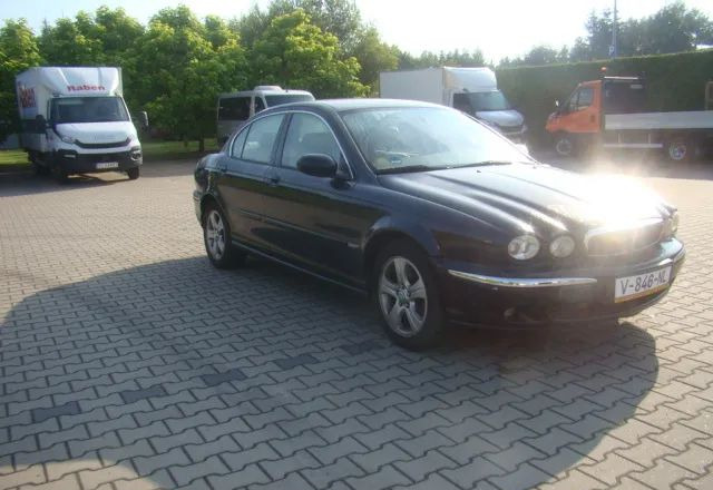 Jaguar X-Type - Λιμουζίνα/ Sedan: φωτογραφία 5 Jaguar X-Type - Λιμουζίνα/ Sedan: φωτογραφία 5