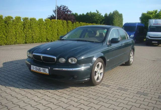 Jaguar X-Type - Λιμουζίνα/ Sedan: φωτογραφία 2 Jaguar X-Type - Λιμουζίνα/ Sedan: φωτογραφία 2