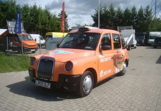 LTI Inny - Λιμουζίνα/ Sedan: φωτογραφία 1 LTI Inny - Λιμουζίνα/ Sedan: φωτογραφία 1