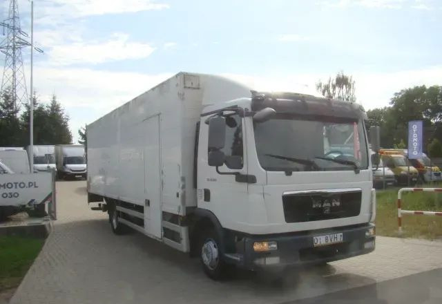 MAN TGL 12-220 8.10M KLIMA WINDA 2000KG - Φορτηγό κόφα: φωτογραφία 3 MAN TGL 12-220 8.10M KLIMA WINDA 2000KG - Φορτηγό κόφα: φωτογραφία 3