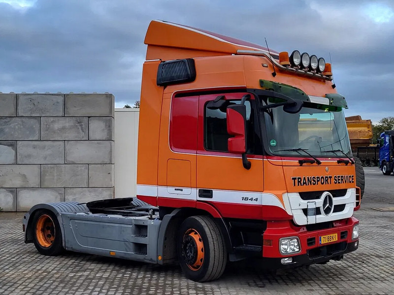 Mercedes-Benz SK 1844 Actros 1844 - Τράκτορας: φωτογραφία 2 Mercedes-Benz SK 1844 Actros 1844 - Τράκτορας: φωτογραφία 2