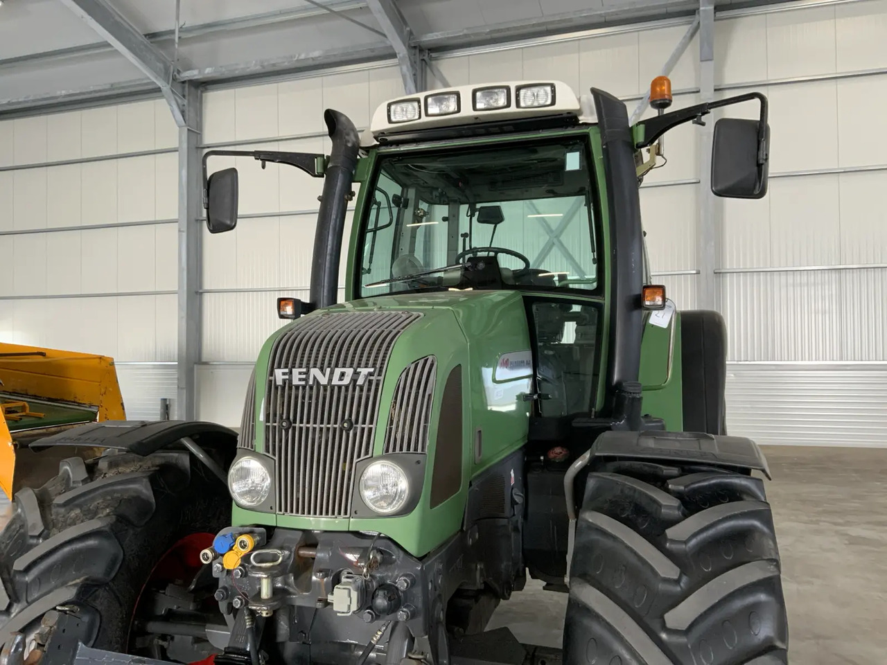 Fendt 411 Vario - Τρακτέρ: φωτογραφία 4 Fendt 411 Vario - Τρακτέρ: φωτογραφία 4