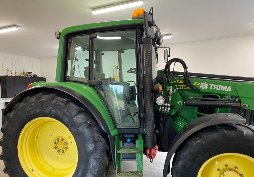 John Deere 6330 Premium - Τρακτέρ: φωτογραφία 5 John Deere 6330 Premium - Τρακτέρ: φωτογραφία 5