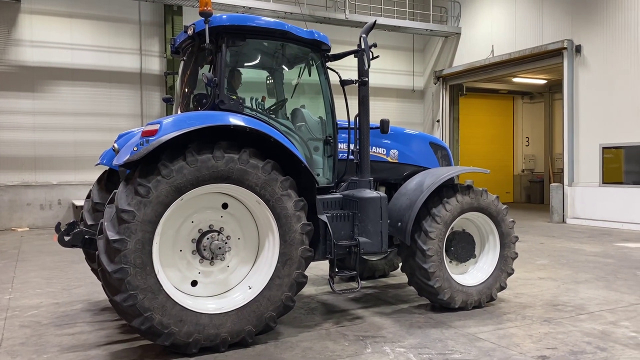 New Holland T7.250 - Τρακτέρ: φωτογραφία 2 New Holland T7.250 - Τρακτέρ: φωτογραφία 2