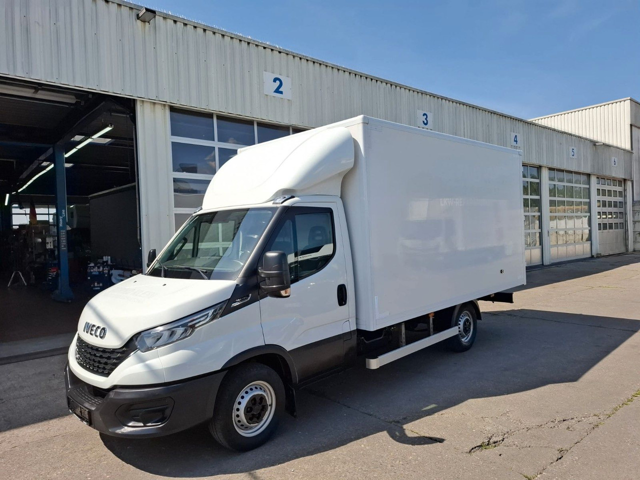 Iveco 35-160P/A8, Klima, HiMatik, LED, Luft, - Επαγγελματικό αυτοκίνητο κόφα: φωτογραφία 1 Iveco 35-160P/A8, Klima, HiMatik, LED, Luft, - Επαγγελματικό αυτοκίνητο κόφα: φωτογραφία 1
