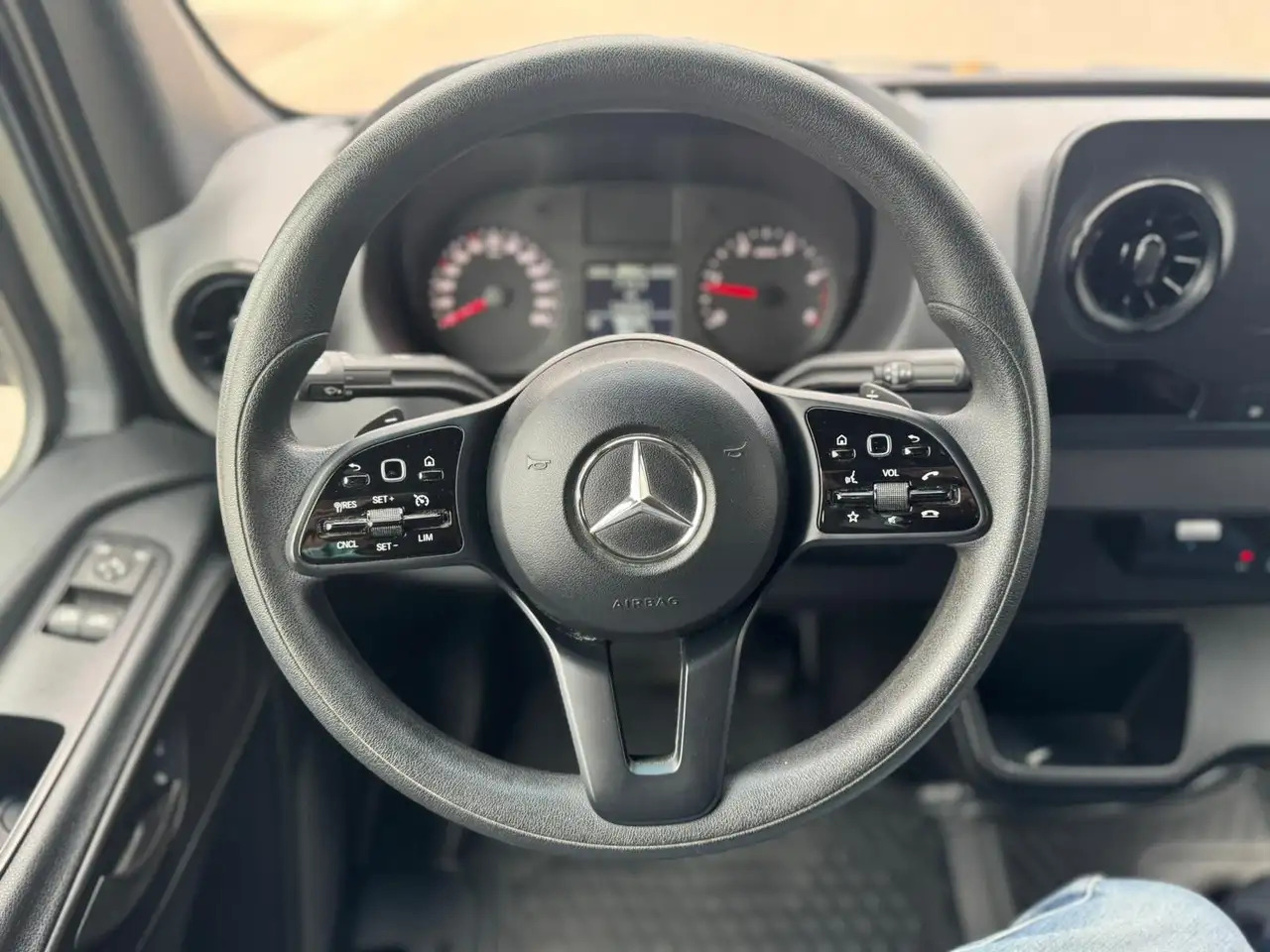 Leasing Mercedes-Benz Sprinter 316 CDI DoKa Kipper Lang Dreiseitenkipp Mercedes-Benz Sprinter 316 CDI DoKa Kipper Lang Dreiseitenkipp: φωτογραφία 6 Leasing Mercedes-Benz Sprinter 316 CDI DoKa Kipper Lang Dreiseitenkipp Mercedes-Benz Sprinter 316 CDI DoKa Kipper Lang Dreiseitenkipp: φωτογραφία 6