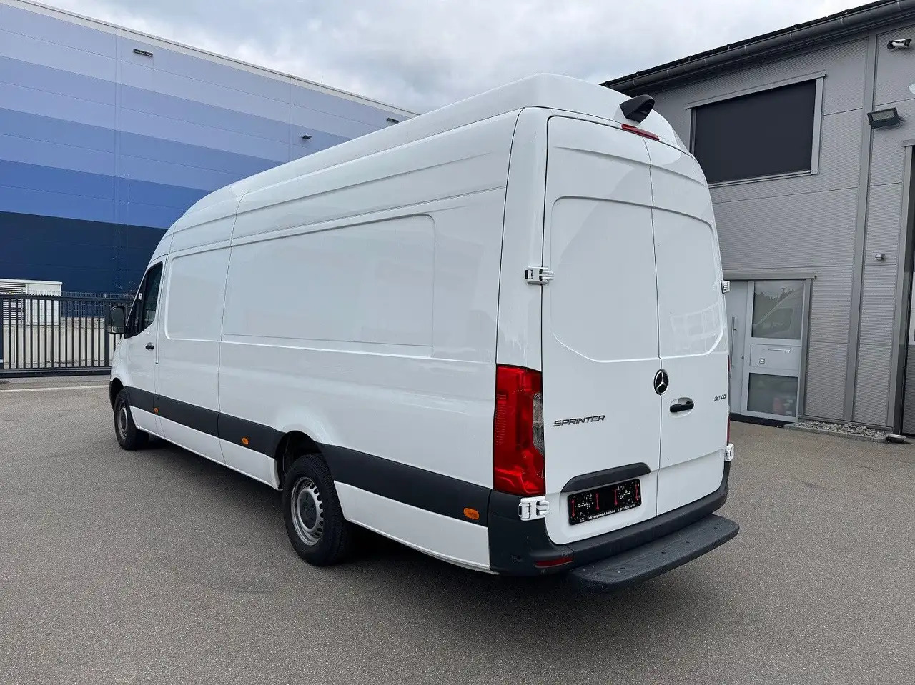 Mercedes-Benz Sprinter 317 CDI Maxi Lang Extralang XXL MBUX - Βαν: φωτογραφία 5 Mercedes-Benz Sprinter 317 CDI Maxi Lang Extralang XXL MBUX - Βαν: φωτογραφία 5