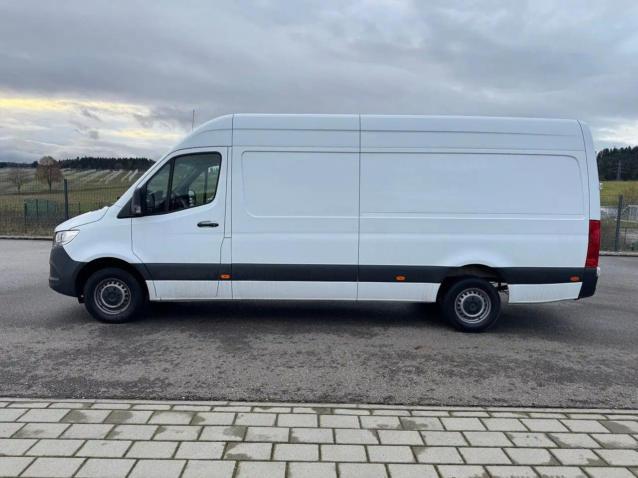 Mercedes-Benz Sprinter 317 CDI Maxi Lang Klima MBUX AHK - Βαν: φωτογραφία 3 Mercedes-Benz Sprinter 317 CDI Maxi Lang Klima MBUX AHK - Βαν: φωτογραφία 3