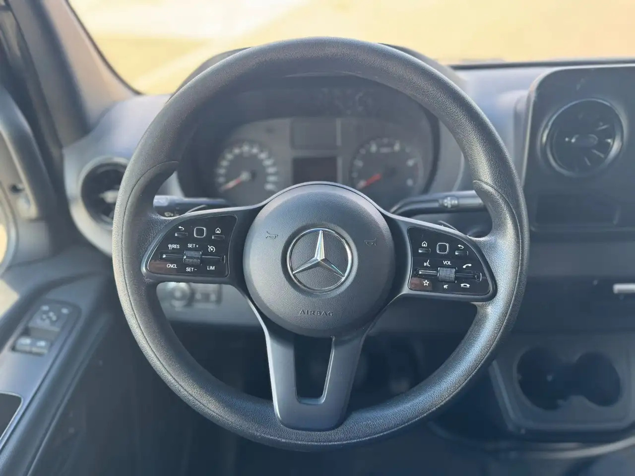 Mercedes-Benz Sprinter 317 CDI Maxi Lang Mixto AHK 3,5t MBUX - Βαν, Διπλοκάμπινο ελαφρύ επαγγελματικό: φωτογραφία 5 Mercedes-Benz Sprinter 317 CDI Maxi Lang Mixto AHK 3,5t MBUX - Βαν, Διπλοκάμπινο ελαφρύ επαγγελματικό: φωτογραφία 5