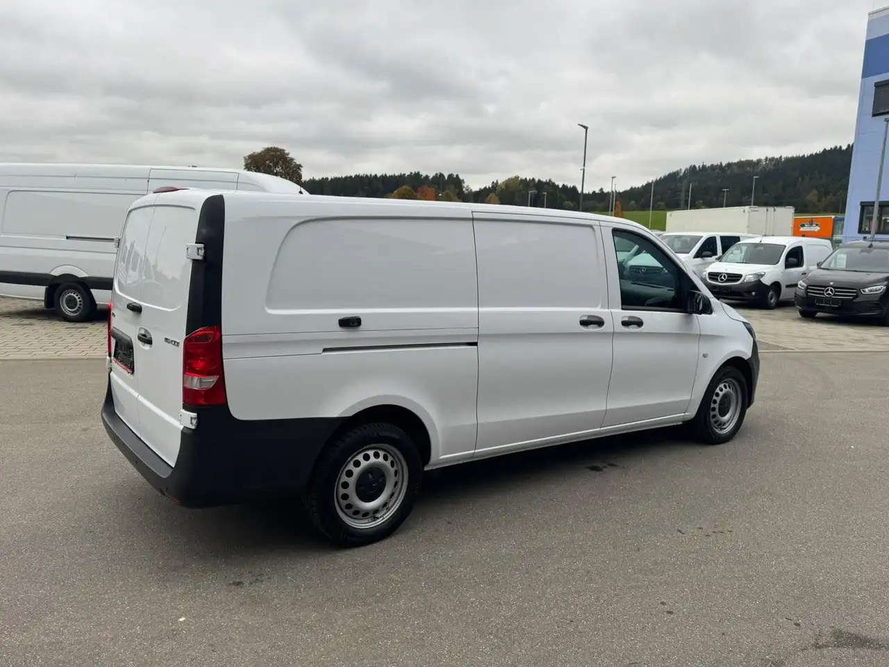 Mercedes-Benz Vito 116 CDI Lang Extralang XXL Klima - Βαν: φωτογραφία 3 Mercedes-Benz Vito 116 CDI Lang Extralang XXL Klima - Βαν: φωτογραφία 3