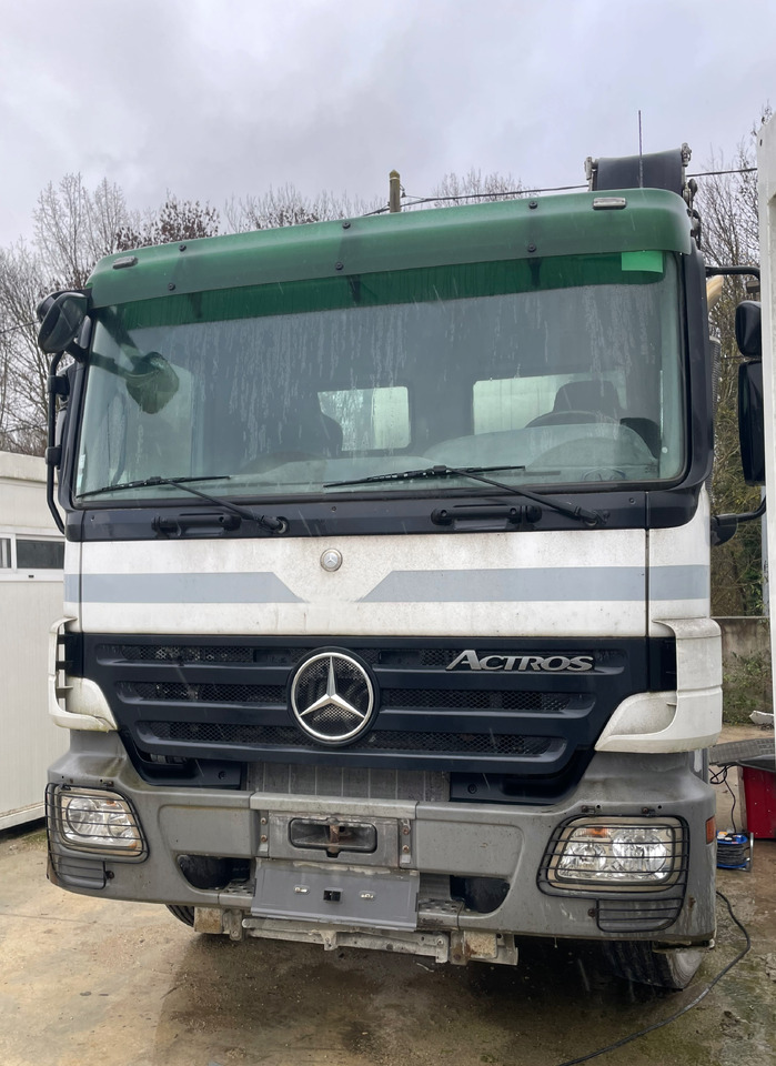Mercedes Actros 3241 - Μπετονιέρα φορτηγό: φωτογραφία 2 Mercedes Actros 3241 - Μπετονιέρα φορτηγό: φωτογραφία 2