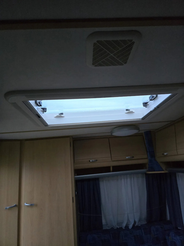 Wohnwagen TEC Tour 445 TDF Mover, Markise, Dusche - Ρυμουλκούμενο τροχόσπιτο: φωτογραφία 5 Wohnwagen TEC Tour 445 TDF Mover, Markise, Dusche - Ρυμουλκούμενο τροχόσπιτο: φωτογραφία 5