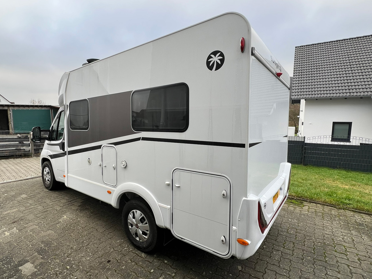 SUNLIGHT T 58 - Ημιενιαίο αυτοκινούμενο: φωτογραφία 2 SUNLIGHT T 58 - Ημιενιαίο αυτοκινούμενο: φωτογραφία 2