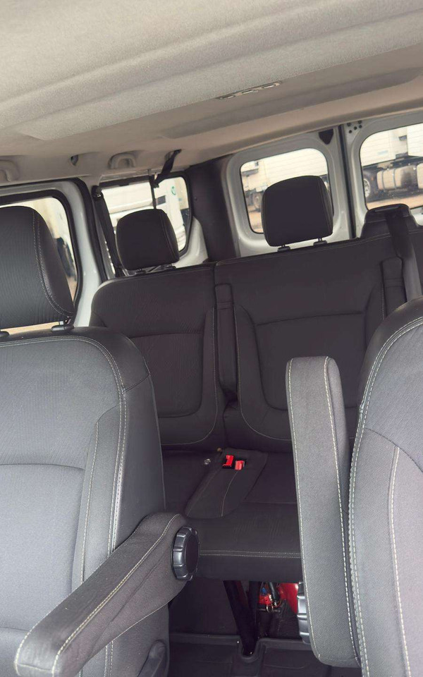 Leasing Renault Trafic Renault Trafic: φωτογραφία 13 Leasing Renault Trafic Renault Trafic: φωτογραφία 13