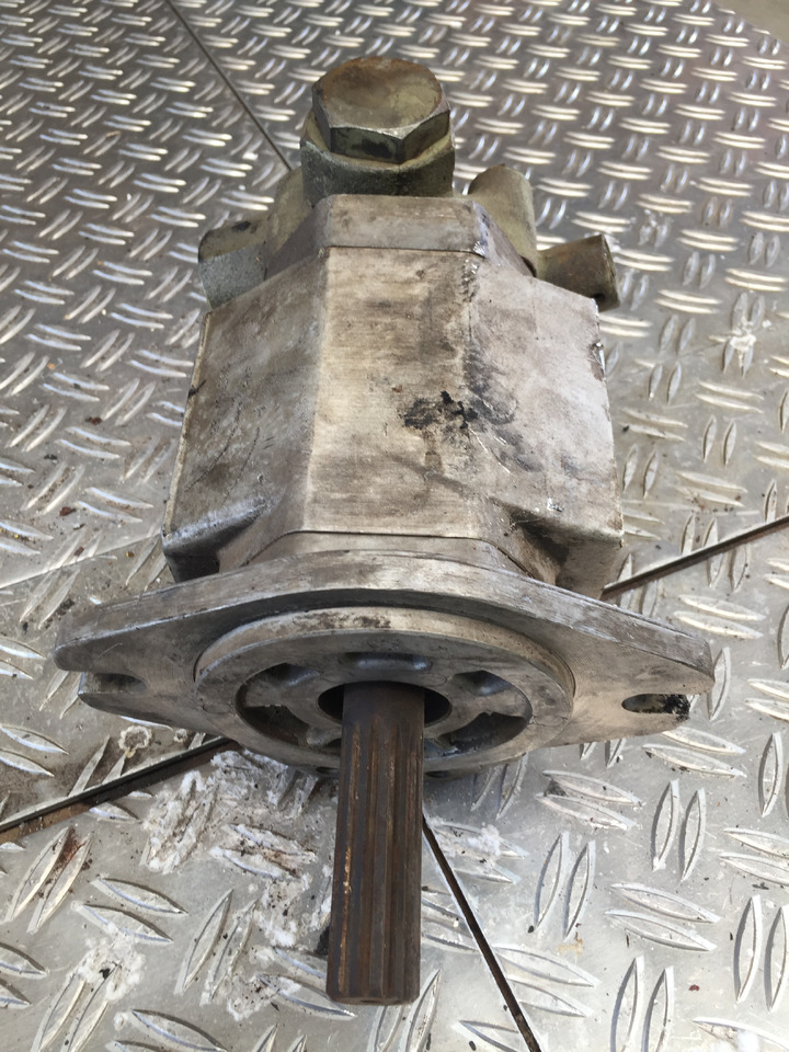 Gebrauchte Hydraulikpumpe, MAN, Artikel-Nr. : 25 - 48L383, 90 - 845 - Υδραυλική αντλία για Φορτηγό: φωτογραφία 4 Gebrauchte Hydraulikpumpe, MAN, Artikel-Nr. : 25 - 48L383, 90 - 845 - Υδραυλική αντλία για Φορτηγό: φωτογραφία 4