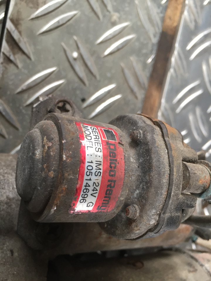 Gebrauchter Anlasser MB Atego 8.18, Motor Typ : 904 LA, Artikel - Nr. : A 006 151 21 01 - Μίζα για Φορτηγό: φωτογραφία 2 Gebrauchter Anlasser MB Atego 8.18, Motor Typ : 904 LA, Artikel - Nr. : A 006 151 21 01 - Μίζα για Φορτηγό: φωτογραφία 2