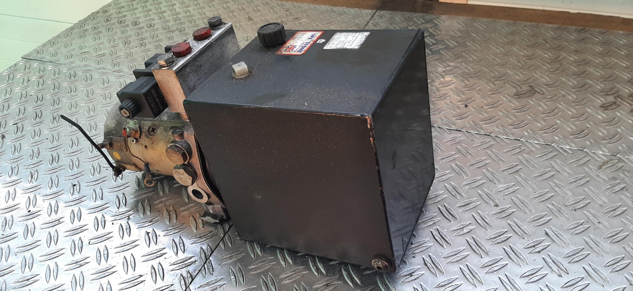 Gebrauchter SPX Stone Hydraulik Kompressor bzw. Hydraulik Pumpe, Artikel - Nr. : 81.99999 - 9999 - Υδραυλική αντλία για Φορτηγό: φωτογραφία 2 Gebrauchter SPX Stone Hydraulik Kompressor bzw. Hydraulik Pumpe, Artikel - Nr. : 81.99999 - 9999 - Υδραυλική αντλία για Φορτηγό: φωτογραφία 2