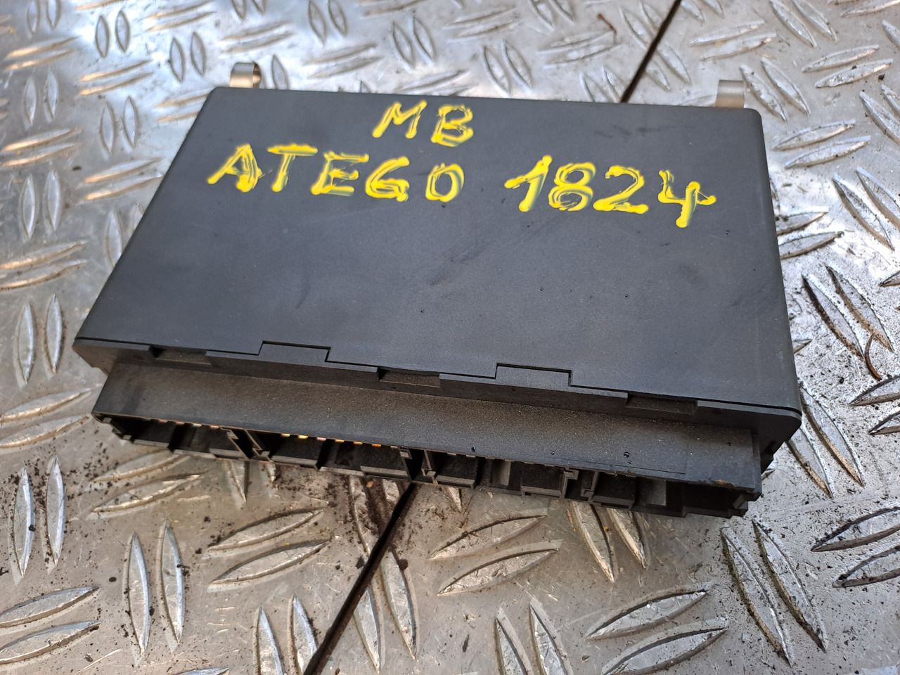 Gebrauchtes MB Atego 18.24 , Elektronik ENR Steuergerät, Artikel - Nr.: A 002 446 01 17 - Ηλεκτρονική μονάδα ελέγχου για Φορτηγό: φωτογραφία 5 Gebrauchtes MB Atego 18.24 , Elektronik ENR Steuergerät, Artikel - Nr.: A 002 446 01 17 - Ηλεκτρονική μονάδα ελέγχου για Φορτηγό: φωτογραφία 5