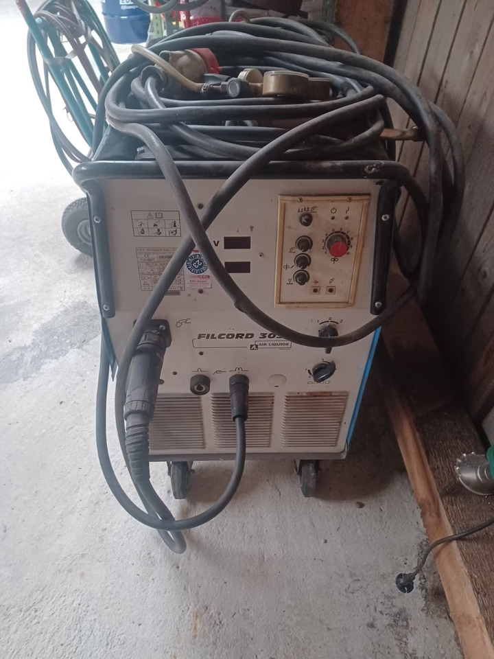 Gebrauchtes Schweissgerät Filcord 303 C Oerlikon, Artikel - Nr. : 00378930234 - Ηλεκτροσυγκολλήσεις: φωτογραφία 4 Gebrauchtes Schweissgerät Filcord 303 C Oerlikon, Artikel - Nr. : 00378930234 - Ηλεκτροσυγκολλήσεις: φωτογραφία 4